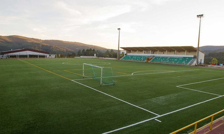 Estádio Municipal de Oleiros (POR)
