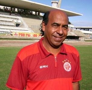 Carlos Moura (BRA)