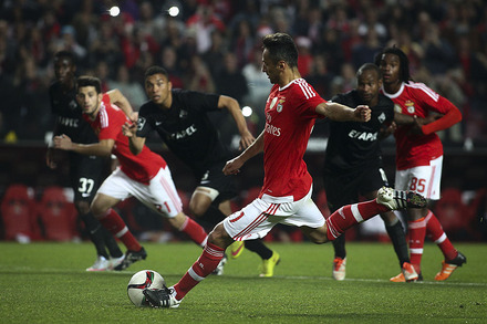 Benfica v Acadmica Liga NOS 2015/16 J12