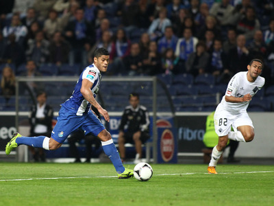 FC Porto v Acadmica Liga Zon Sagres J22 2011/2012